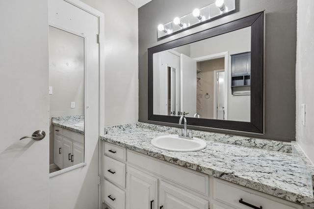 6744 Starnes Road, North Richland Hills, TX 76182