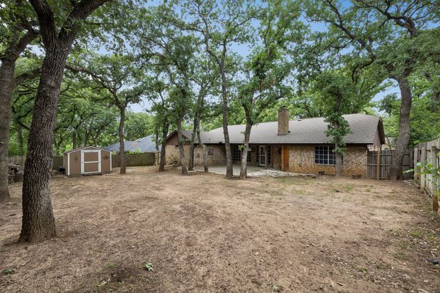 6744 Starnes Road, North Richland Hills, TX 76182