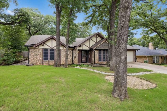 6744 Starnes Road, North Richland Hills, TX 76182