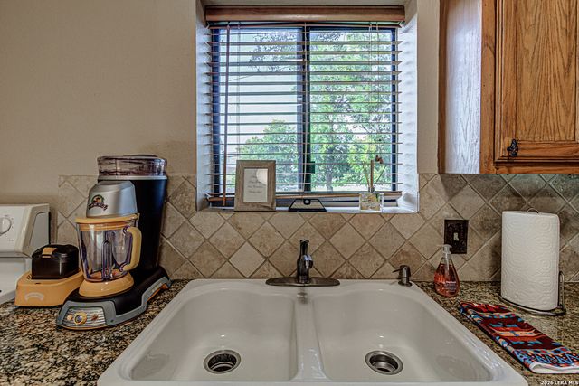 401 Lake Point, Horseshoe Bay, TX 78657