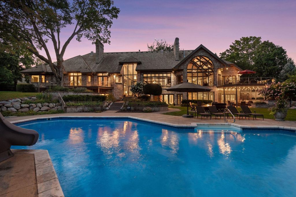 326 Ferndale Road W, Wayzata, MN 55391 — exterior