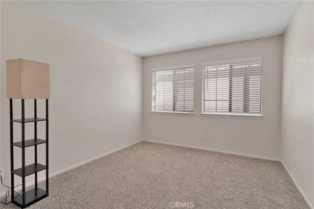 19265 Pine Way, Apple Valley, CA 92308