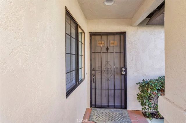 19265 Pine Way, Apple Valley, CA 92308