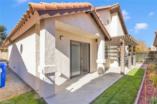 19265 Pine Way, Apple Valley, CA 92308