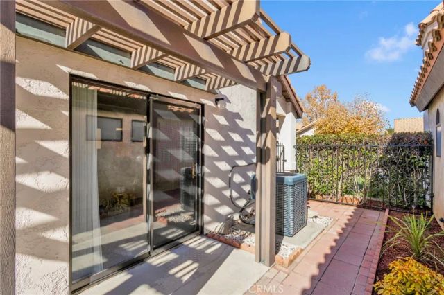 19265 Pine Way, Apple Valley, CA 92308