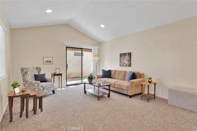 19265 Pine Way, Apple Valley, CA 92308