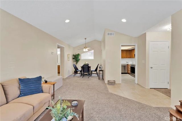 19265 Pine Way, Apple Valley, CA 92308