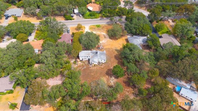 933 Fredericksburg Road, New Braunfels, TX 78130
