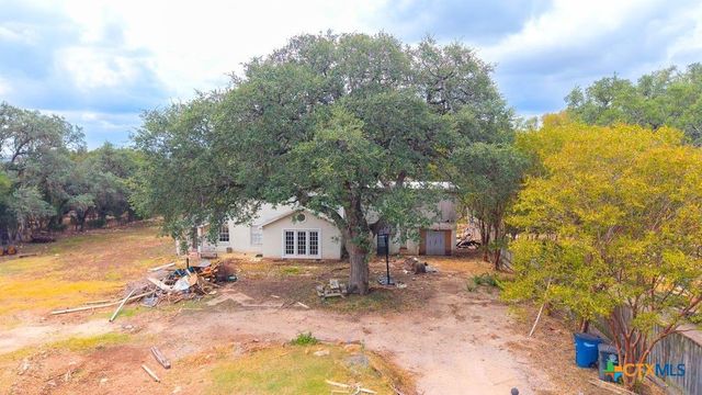 933 Fredericksburg Road, New Braunfels, TX 78130