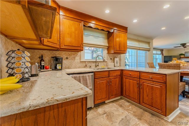 8327 Summit Cedar Lane, Clay, NY 13090