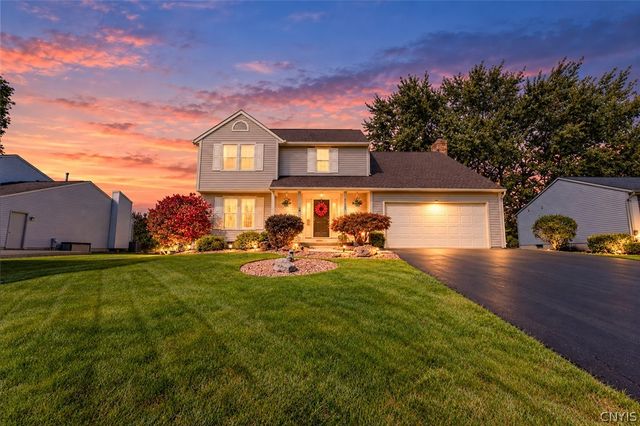 8327 Summit Cedar Lane, Clay, NY 13090
