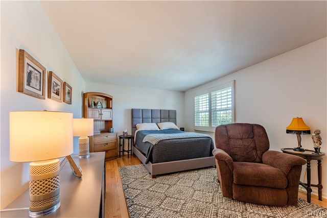8327 Summit Cedar Lane, Clay, NY 13090