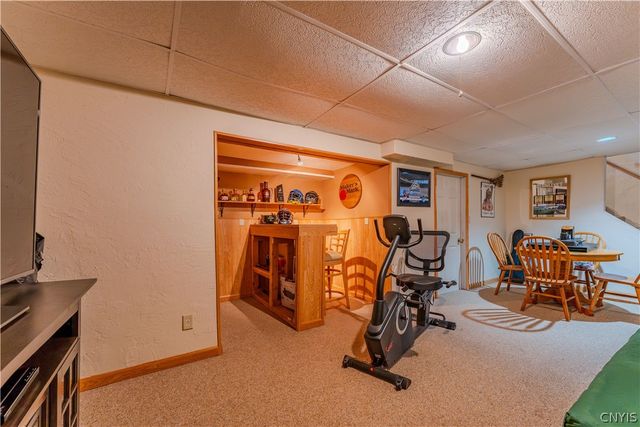 8327 Summit Cedar Lane, Clay, NY 13090
