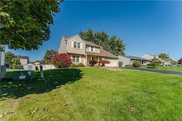 8327 Summit Cedar Lane, Clay, NY 13090