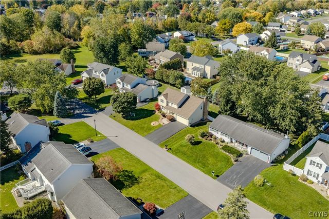 8327 Summit Cedar Lane, Clay, NY 13090
