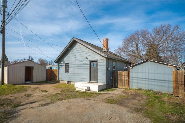 1420 E Bridgeport Ave, Spokane, WA 99207