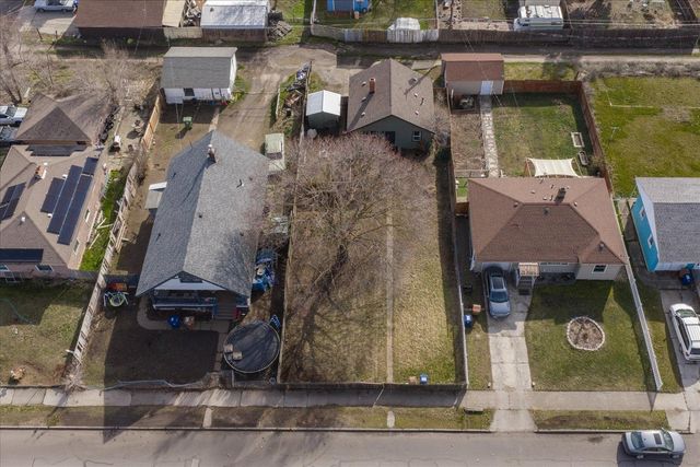 1420 E Bridgeport Ave, Spokane, WA 99207