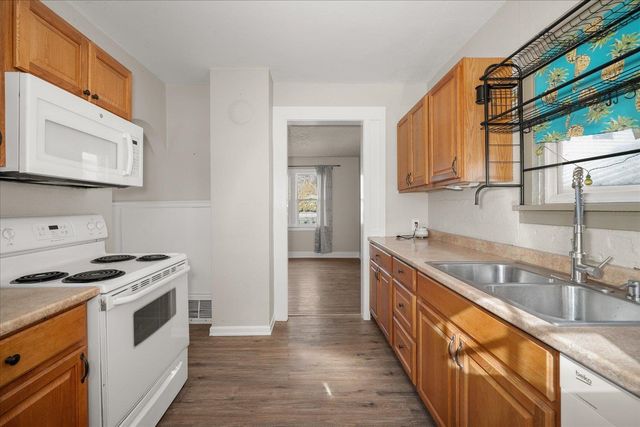 1420 E Bridgeport Ave, Spokane, WA 99207