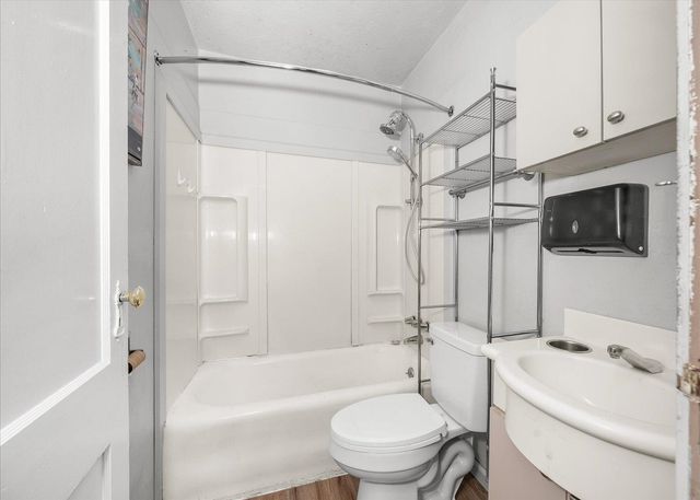 1420 E Bridgeport Ave, Spokane, WA 99207