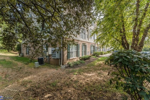 284 Rainbow Way, Lopatcong Twp., NJ 08865