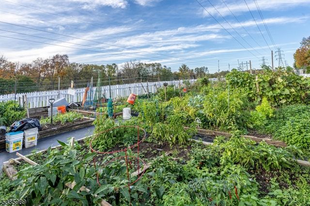 284 Rainbow Way, Lopatcong Twp., NJ 08865