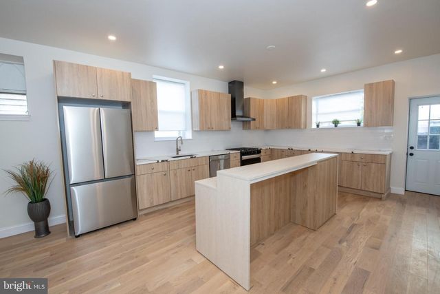 4063 SPRING GARDEN ST, Philadelphia, PA 19104