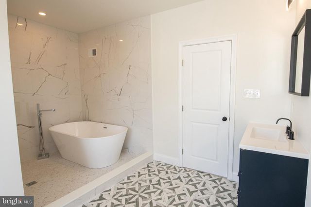 4063 SPRING GARDEN ST, Philadelphia, PA 19104