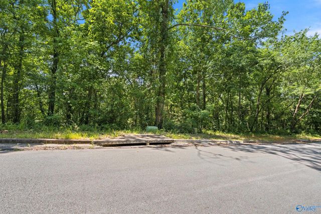 15010 Greentree Trail SE, Huntsville, AL 35803