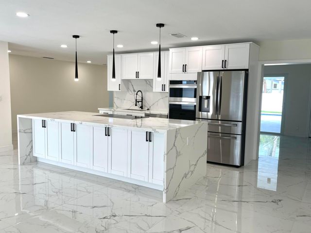 1101 NW 5TH Avenue, Boca Raton, FL 33432