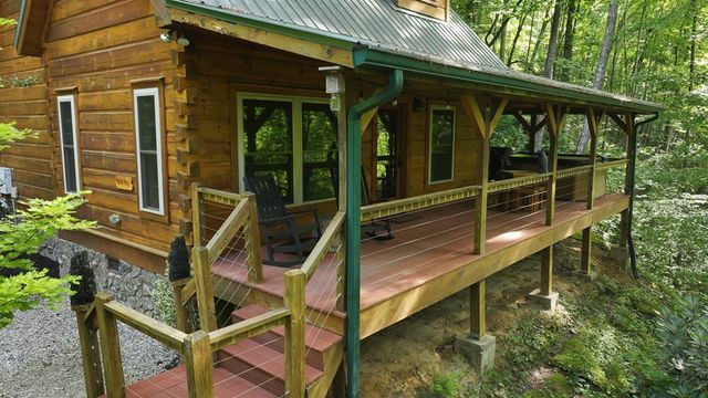 94 Bear Creek Cove, Topton, NC 28781