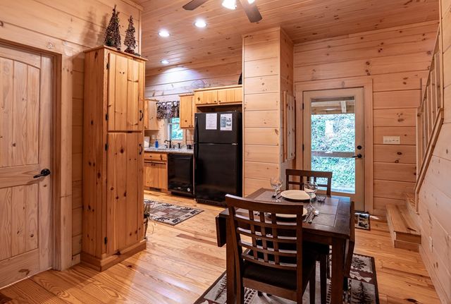 94 Bear Creek Cove, Topton, NC 28781