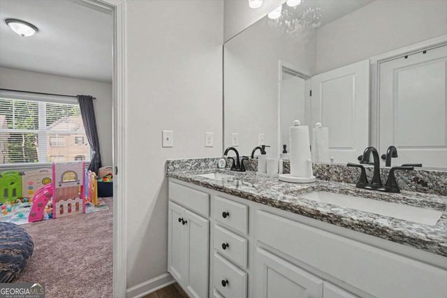 624 Henson Farm Drive, Loganville, GA 30052