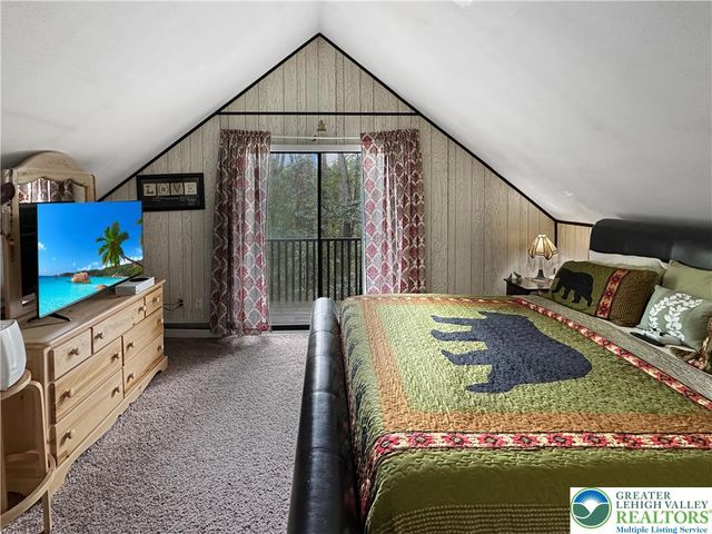 8252 Natures Drive, Coolbaugh Twp, PA 18466