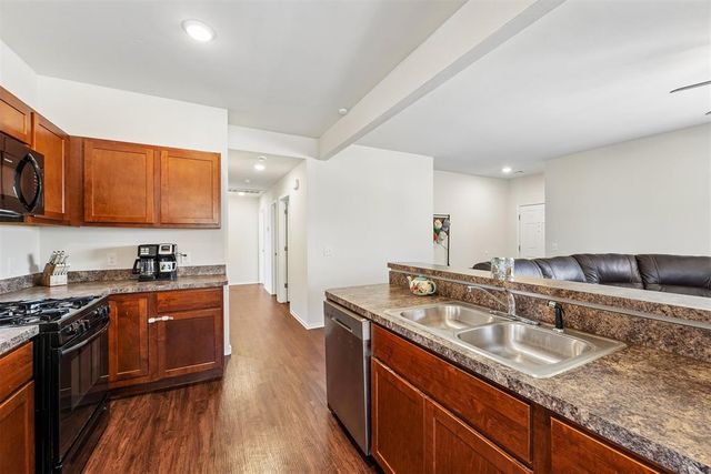 11105 NW 98th Street, Yukon, OK 73099