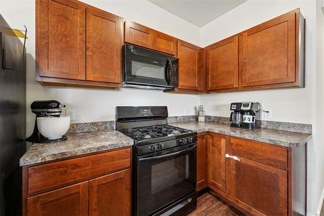 11105 NW 98th Street, Yukon, OK 73099