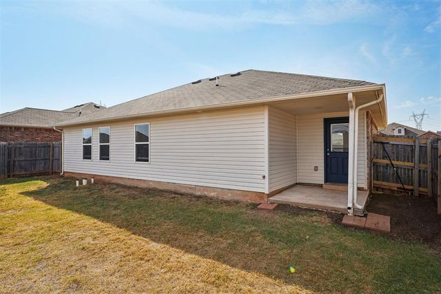 11105 NW 98th Street, Yukon, OK 73099