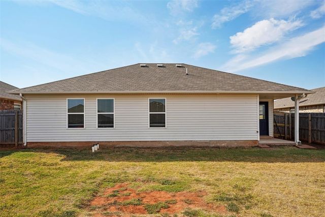 11105 NW 98th Street, Yukon, OK 73099
