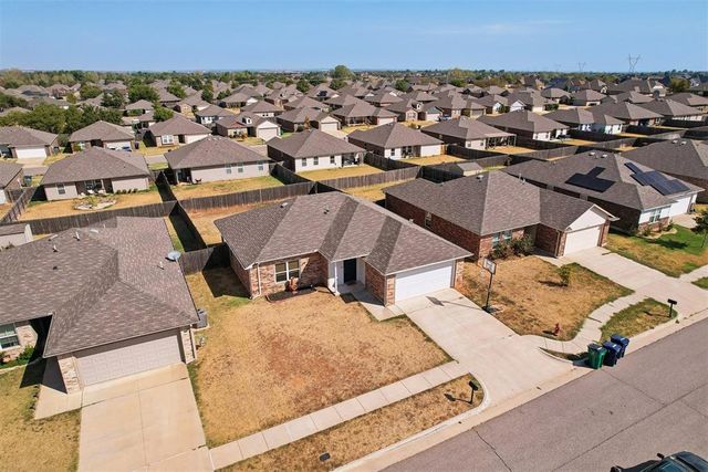11105 NW 98th Street, Yukon, OK 73099