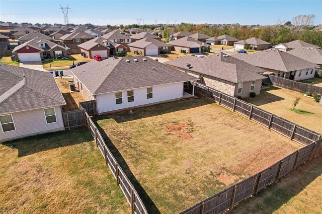 11105 NW 98th Street, Yukon, OK 73099