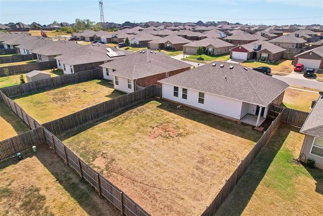 11105 NW 98th Street, Yukon, OK 73099