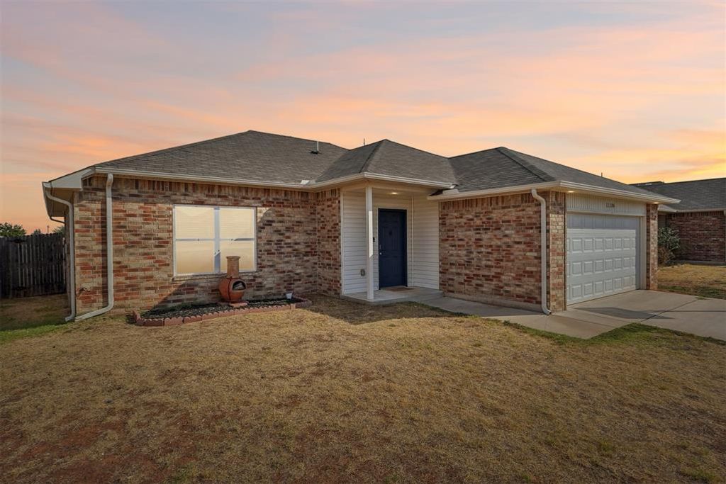 11105 NW 98th Street, Yukon, OK 73099