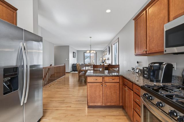 1581 Christie Place, Saint Paul, MN 55106