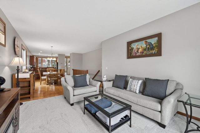 1581 Christie Place, Saint Paul, MN 55106