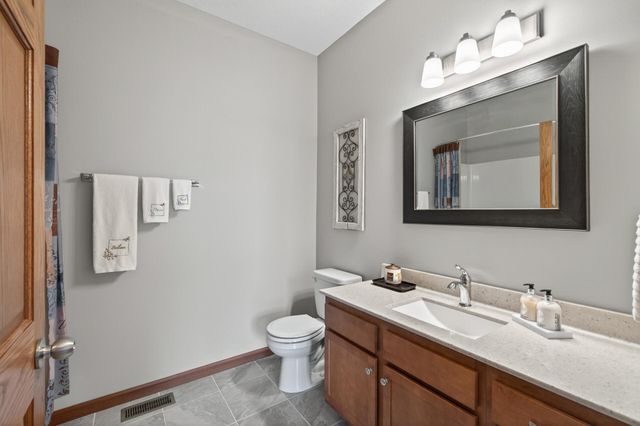 1581 Christie Place, Saint Paul, MN 55106