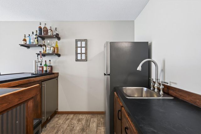 1581 Christie Place, Saint Paul, MN 55106