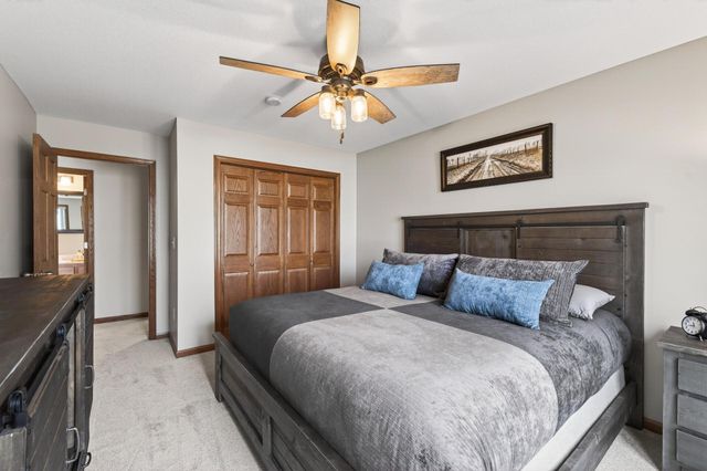 1581 Christie Place, Saint Paul, MN 55106