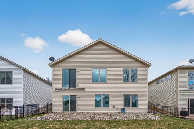 1581 Christie Place, Saint Paul, MN 55106