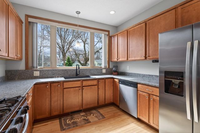 1581 Christie Place, Saint Paul, MN 55106