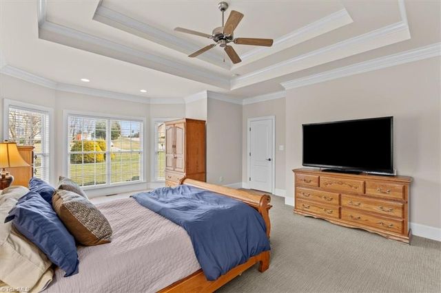 5403 Effieham Street, Oak Ridge, NC 27310