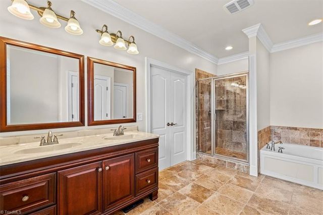 5403 Effieham Street, Oak Ridge, NC 27310